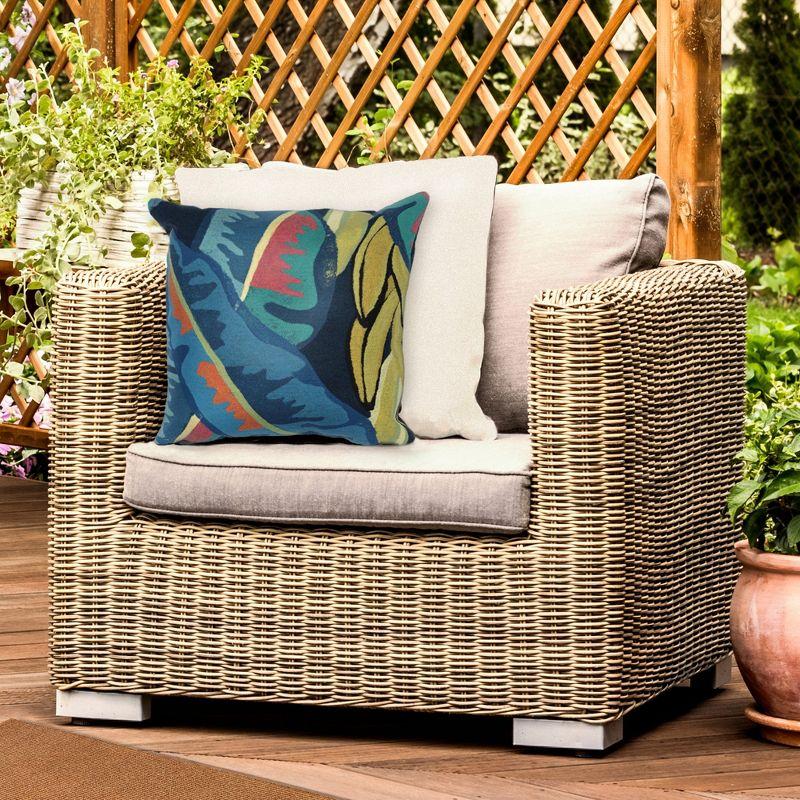 Liora Manne Visions III Garden Indoor/Outdoor Pillow