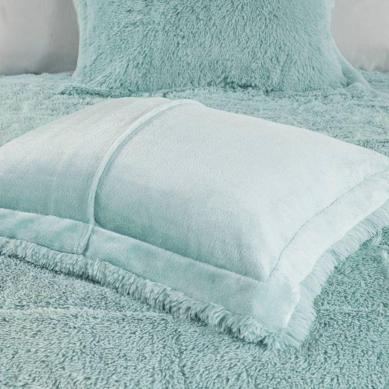 Intelligent Design Leena Shaggy Long Faux Fur Comforter Mini Set