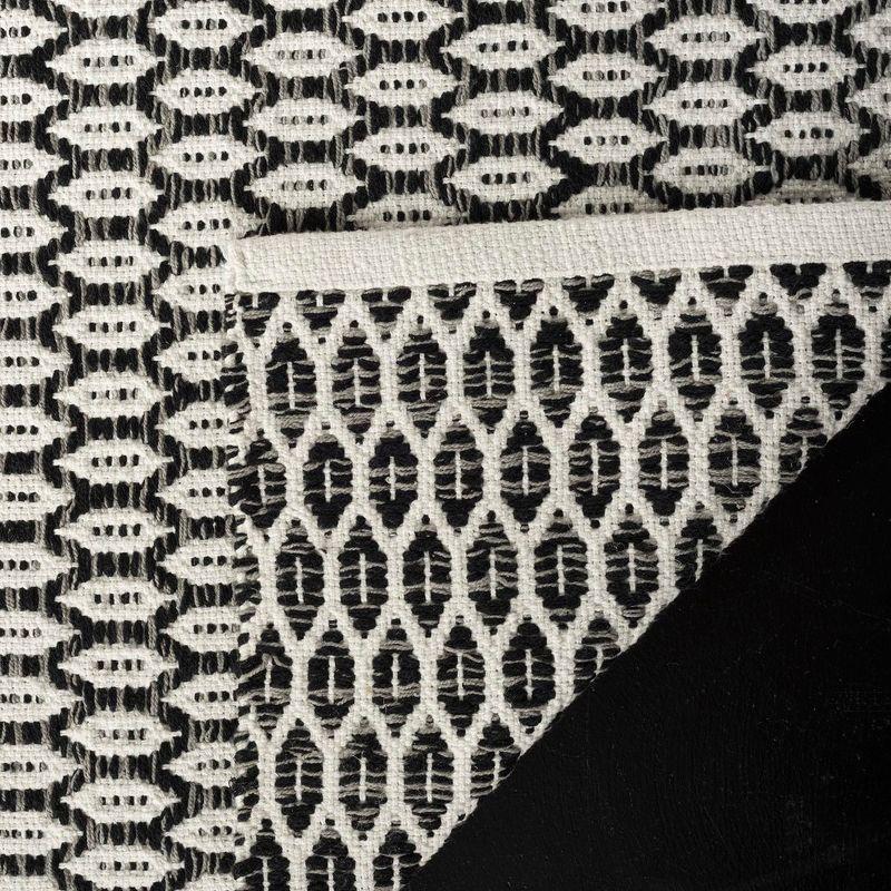 Montauk MTK608 Hand Woven Indoor Accent Rug - Black/Ivory - 2'x3' - Safavieh