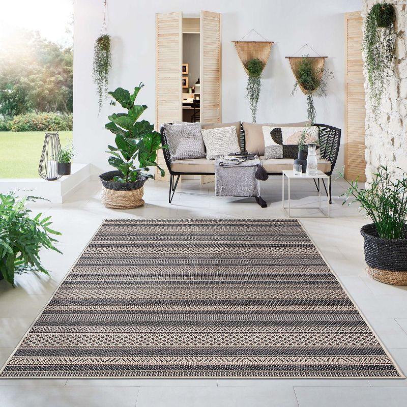 Blue Geometric Flat Woven Indoor/Outdoor Rug 5' x 7'