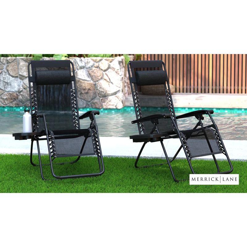 Merrick Lane Set of 2 Navy Folding Mesh Upholstered Zero Gravity Chair with Removable Pillow and Cupholder Tray