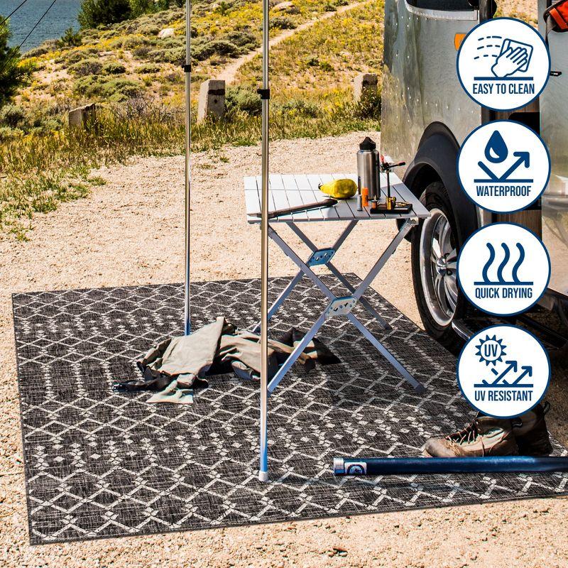 3'x5' Ourika Moroccan Geometric Textured Weave Indoor/Outdoor Area Rug, Black/Gray - JONATHAN Y