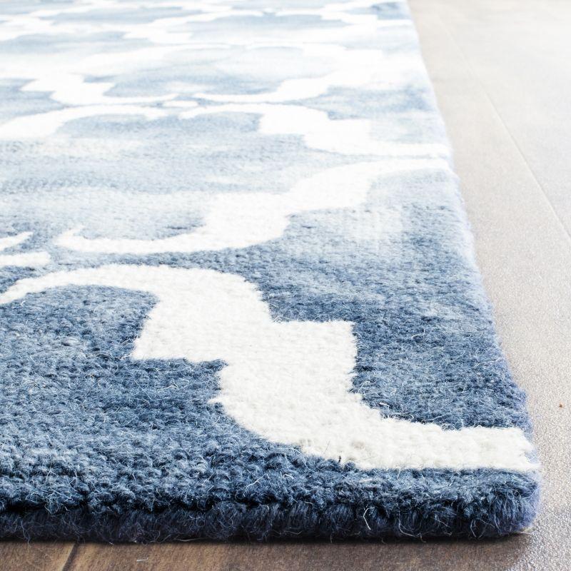 Dip Dye DDY536 Hand Tufted Indoor Area Rug - Navy/Ivory - 4'x6' - Safavieh