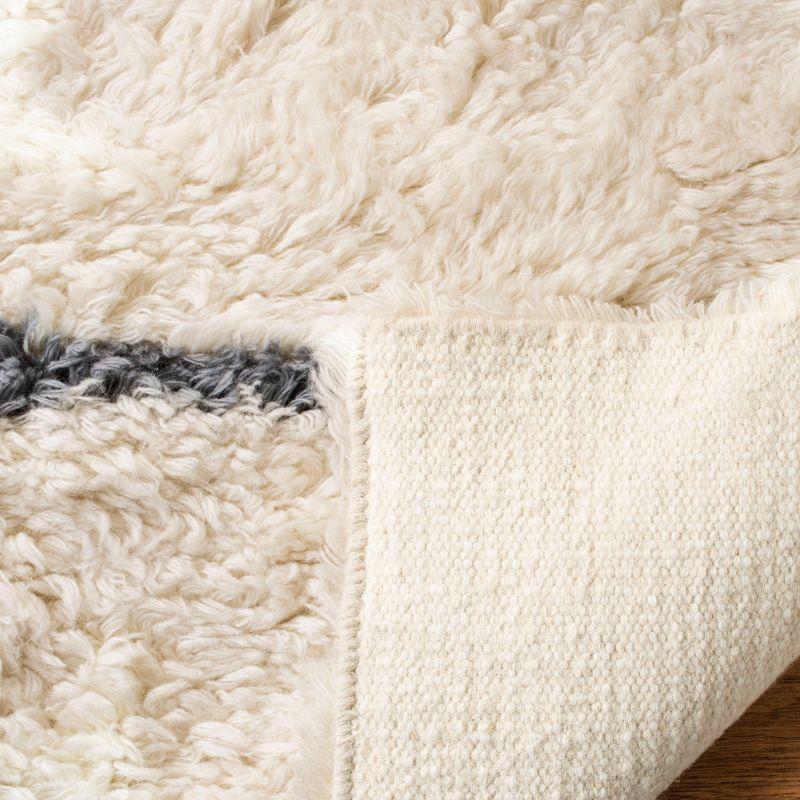 Kenya KNY750 Hand Knotted Area Rug - Ivory/Gray - 7'x7' - Safavieh.