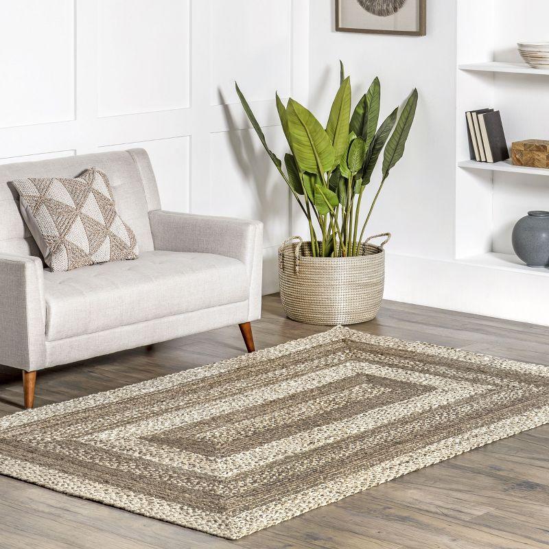 Nuloom Charlene Braided Border Jute Indoor Area Rug 8x10 in Natural