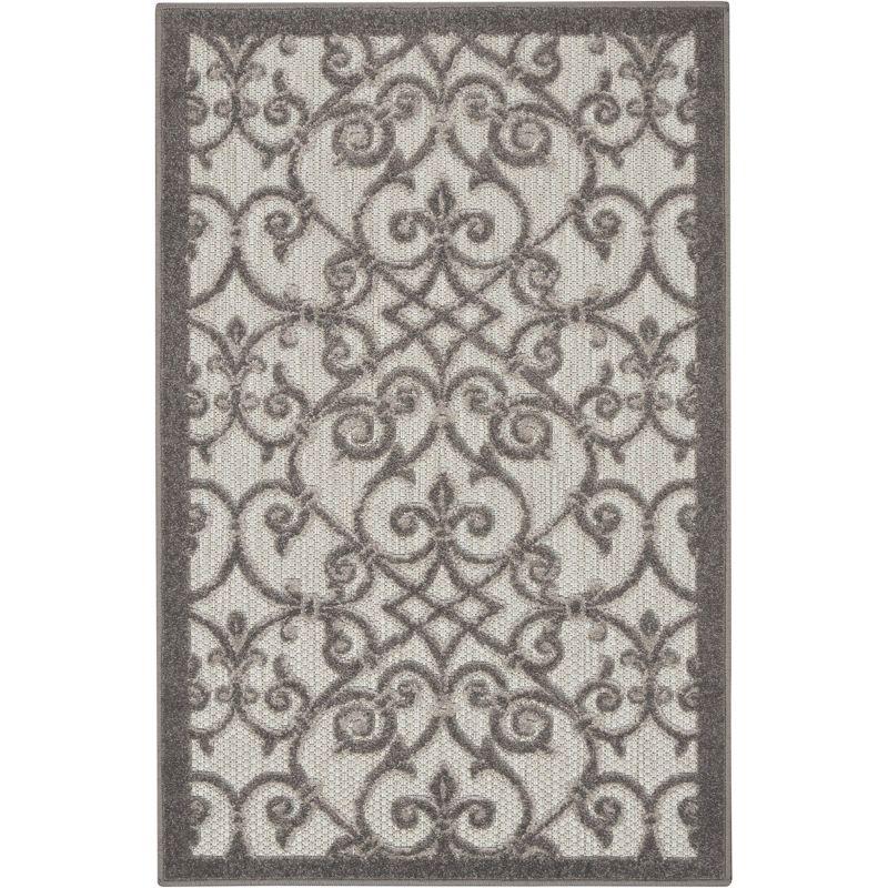 Lark Manor™ Isalia Floral Indoor / Outdoor Rug