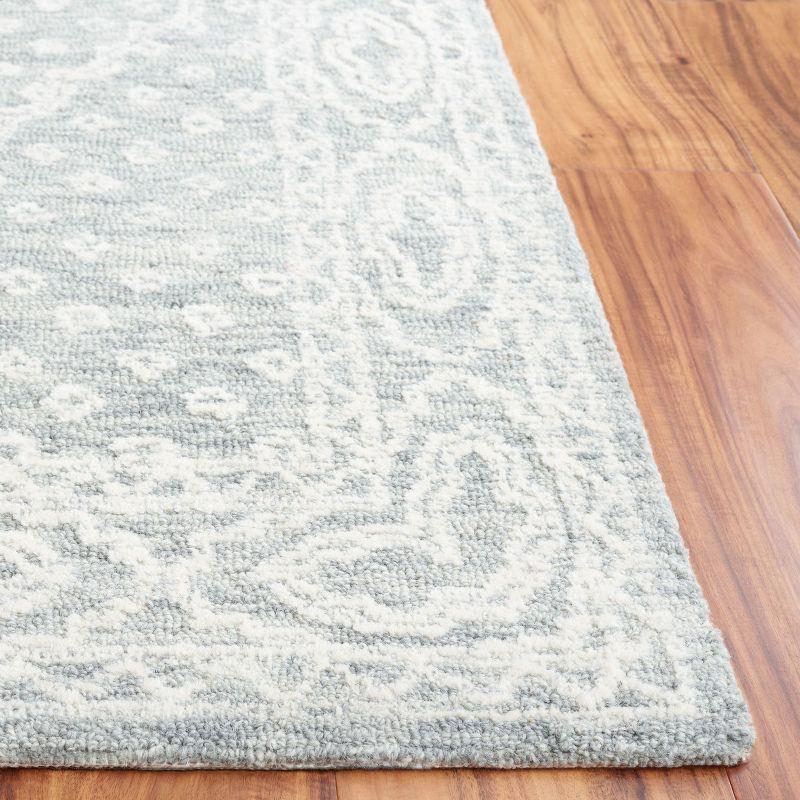 Ivory and Grey Hand Tufted Wool Area Rug, 5' x 8'