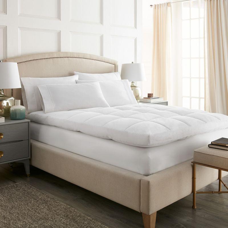 Queen Ultra Plush White Down Featherbed Topper