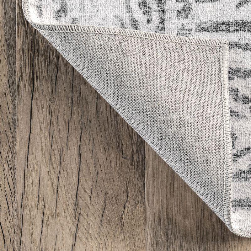 Nuloom Bess Persian Vintage Pet Friendly Machine Washable Area Rug, 4' x 6', Ivory