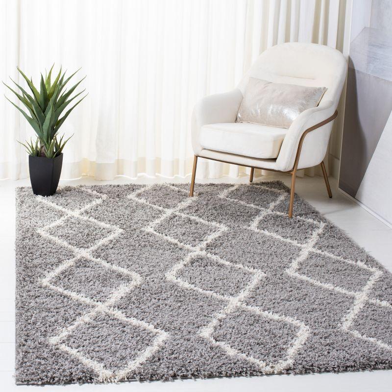 Venus Shag VNS682 Power Loomed Indoor Area Rug - Grey/Ivory - 4'x6' - Safavieh