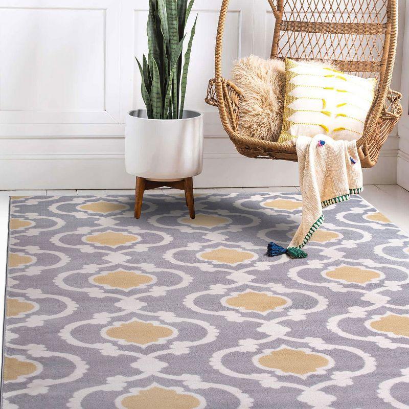 Contemporary Moroccan Trellis 6'6" x 9' Gray and Yellow Area Rug