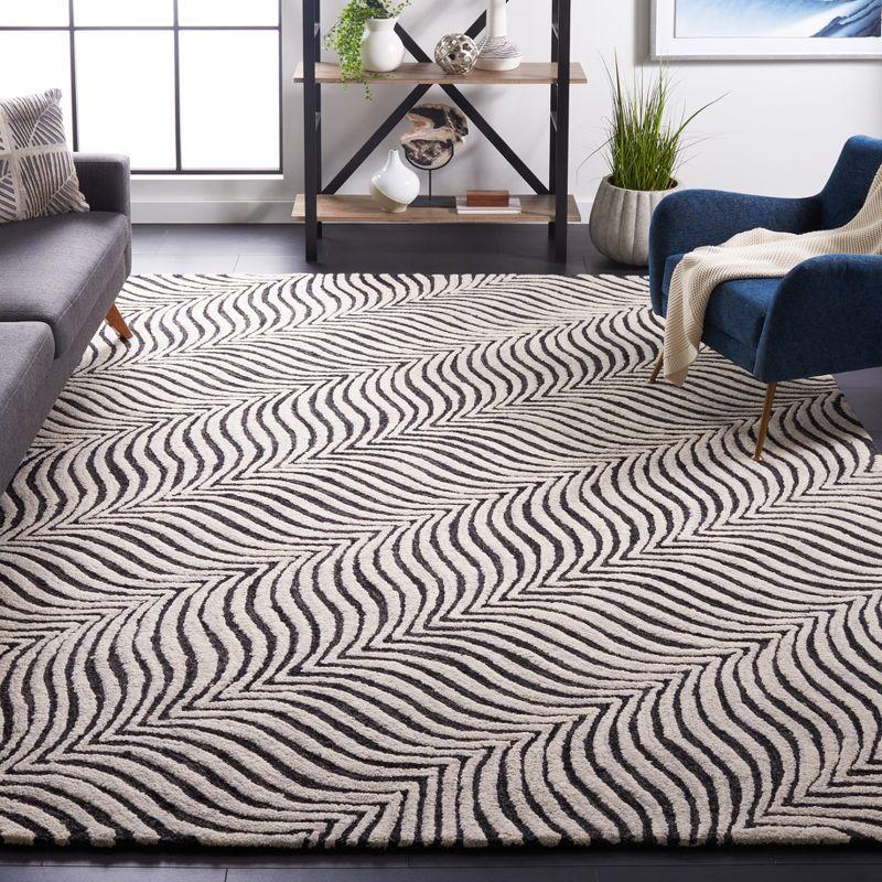 Metro MET456 Hand Tufted Area Rug - Black/Beige - 6'x6' - Safavieh.