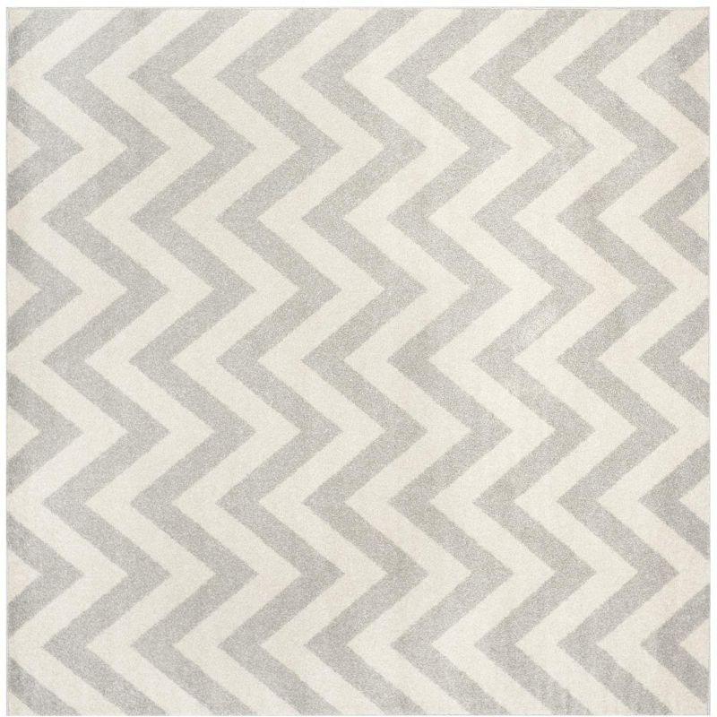 Amherst AMT419 Power Loomed Indoor Area Rug - Light Grey/Beige - 5'x5' - Safavieh