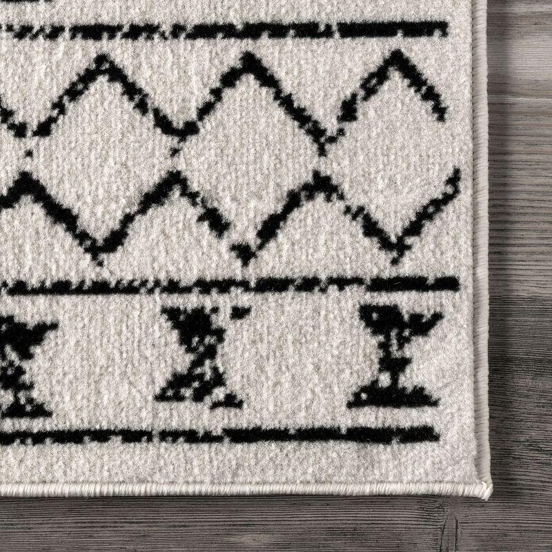 Nuloom 5x8 Noa Triabl Moroccan Indoor Area Rug, Black, Bohemian Design, Stain Resistant, BedroomLiving Room, Kitchen,