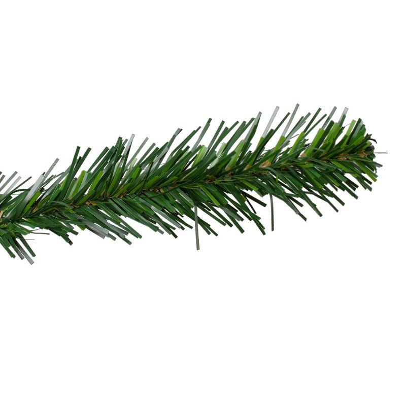 Buffalo Fir Artificial Christmas Wreath - 36-Inch Unlit