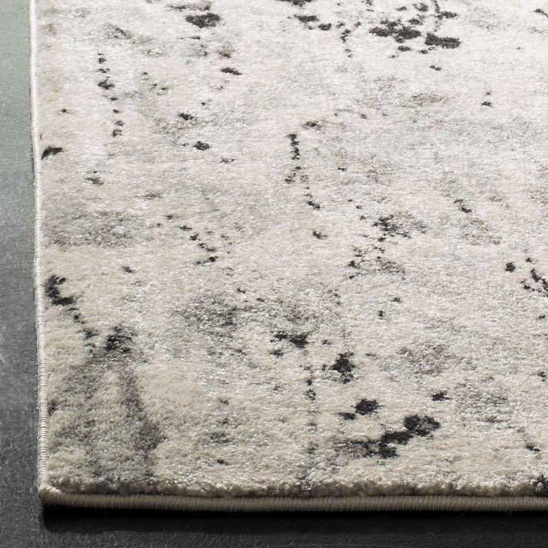 Evoke EVK284 Power Loomed Indoor Area Rug - Ivory/Grey - 4'x6' - Safavieh