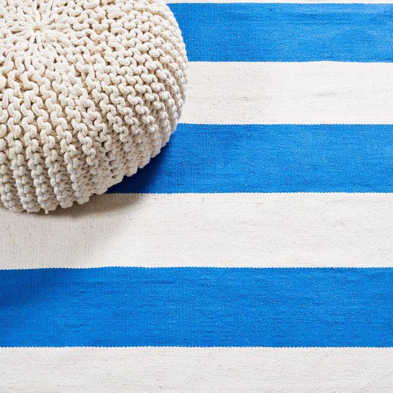 Montauk MTK712 Hand Woven Indoor Accent Rug - Blue/Ivory - 2'6"x4' - Safavieh