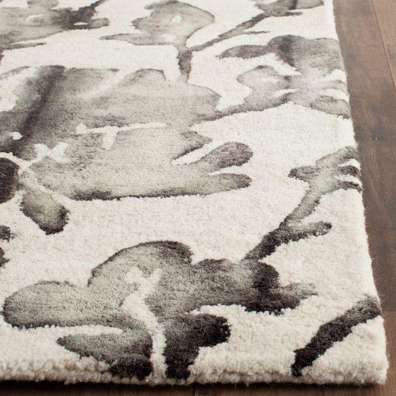Dip Dye DDY716 Hand Tufted Runner Rug - Ivory/Charcoal - 2'3"x10' - Safavieh.