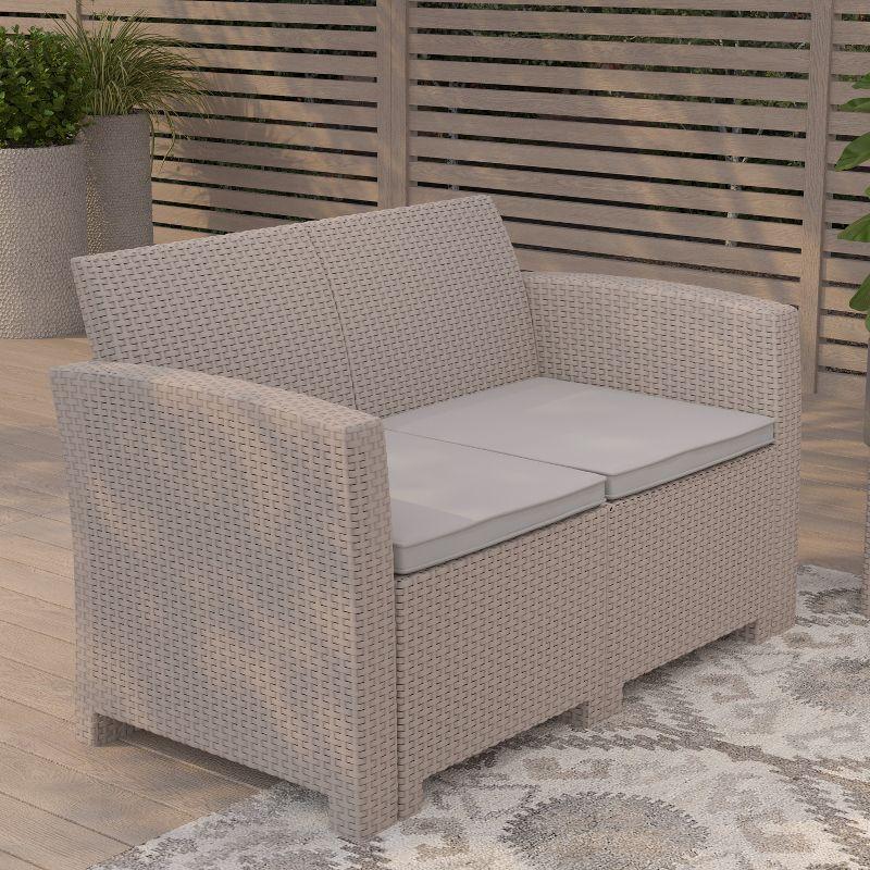 Merrick Lane Outdoor Furniture Resin Loveseat Light Gray Faux Rattan Wicker Pattern 2-Seat Loveseat With All-Weather Beige Cushions