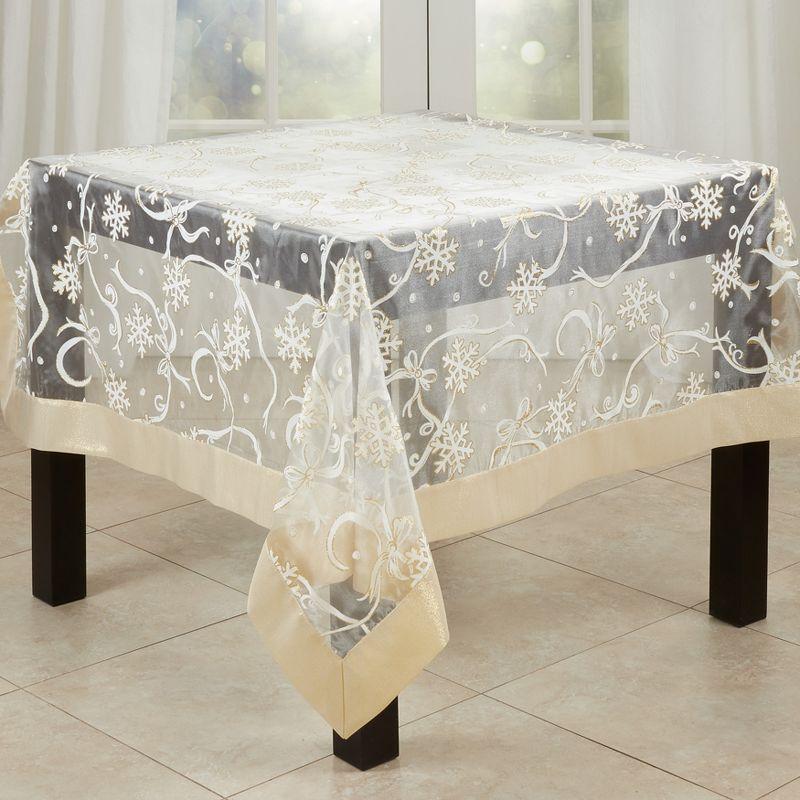 Saro Lifestyle Snowflake and Ribbon Design Tablecloth