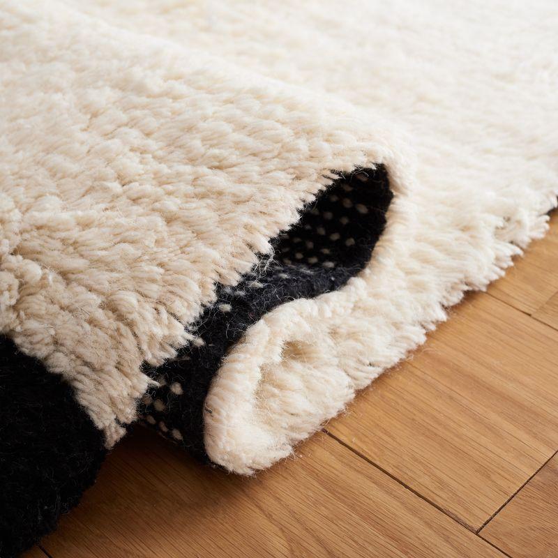 Casablanca CSB704 Hand Woven Indoor Area Rug - Black/Ivory - 6'x6' - Safavieh
