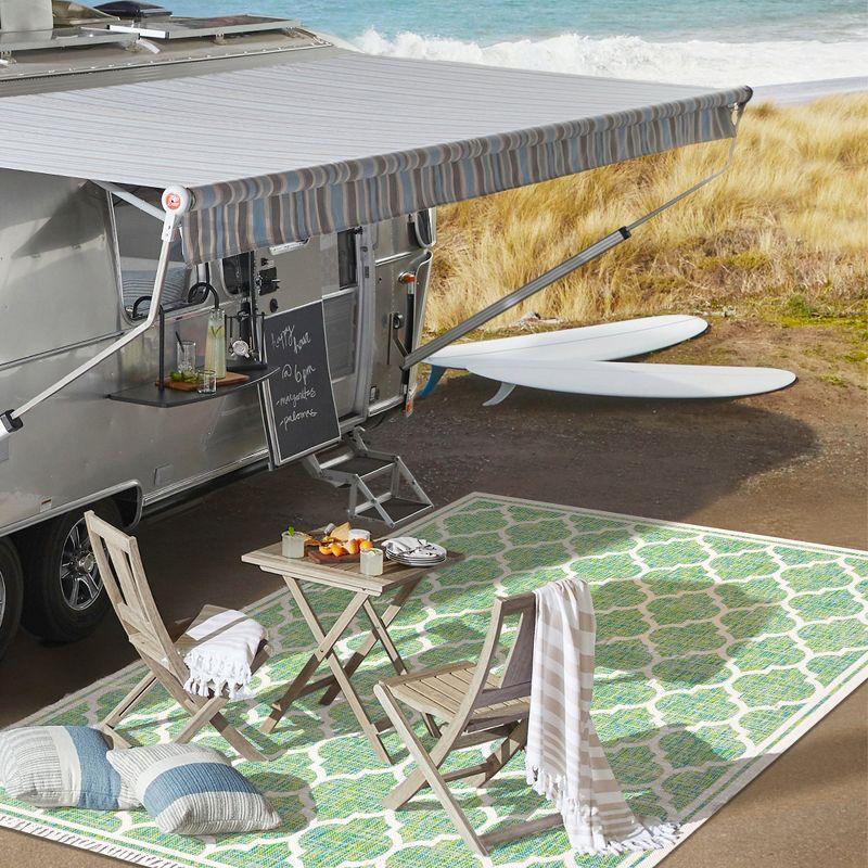 3' x 5' Trebol Moroccan Trellis Textured Weave Indoor/Outdoor Area Rug, Cream/Green - JONATHAN Y