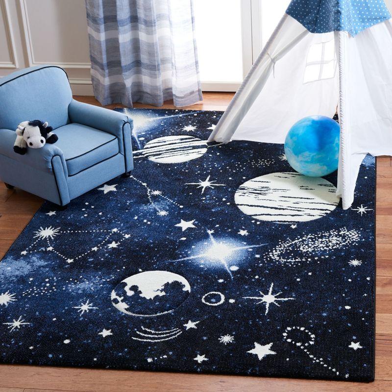 Stellar Playtime Easy-Care Synthetic Kids Round Rug in Dark Blue/Light Blue