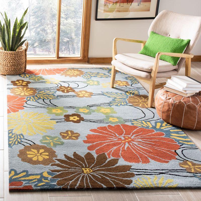 Soho SOH738 Hand Tufted Area Rug  - Safavieh