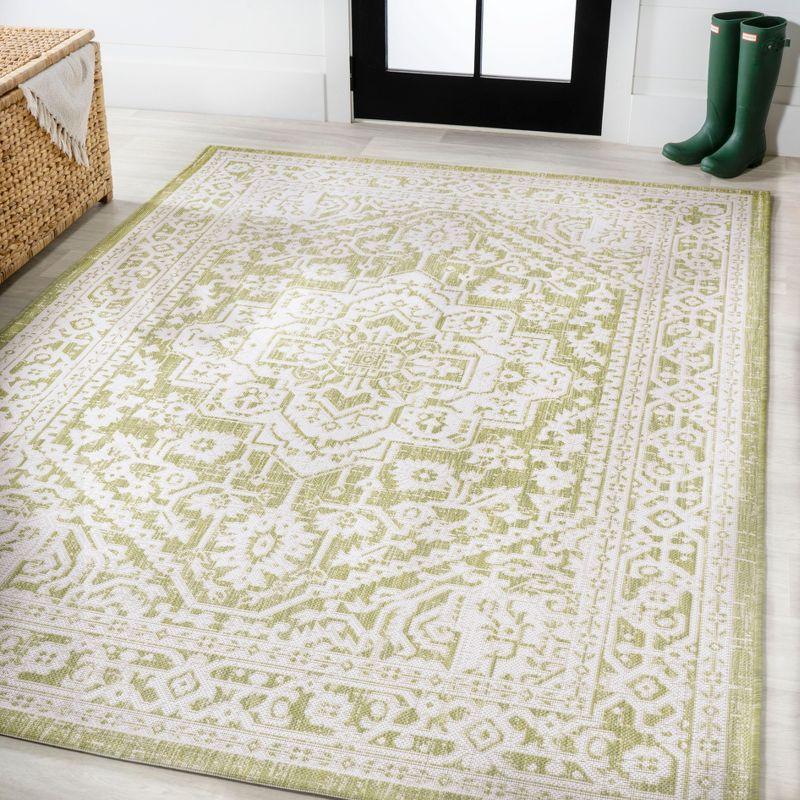 5' x 8' Sinjuri Medallion Textured Weave Indoor/Outdoor Area Rug, Green/Cream - JONATHAN Y