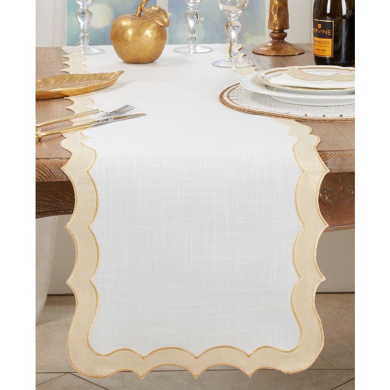 Saro Lifestyle Elegant Scallop Edge Table Runner