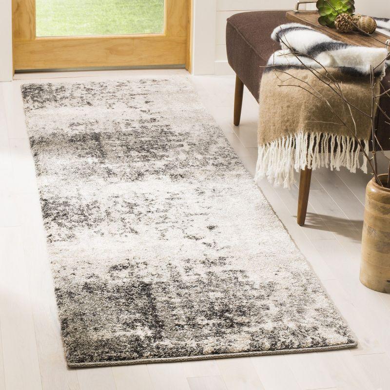 Retro RET2139 Power Loomed Indoor Area Rug  - Safavieh