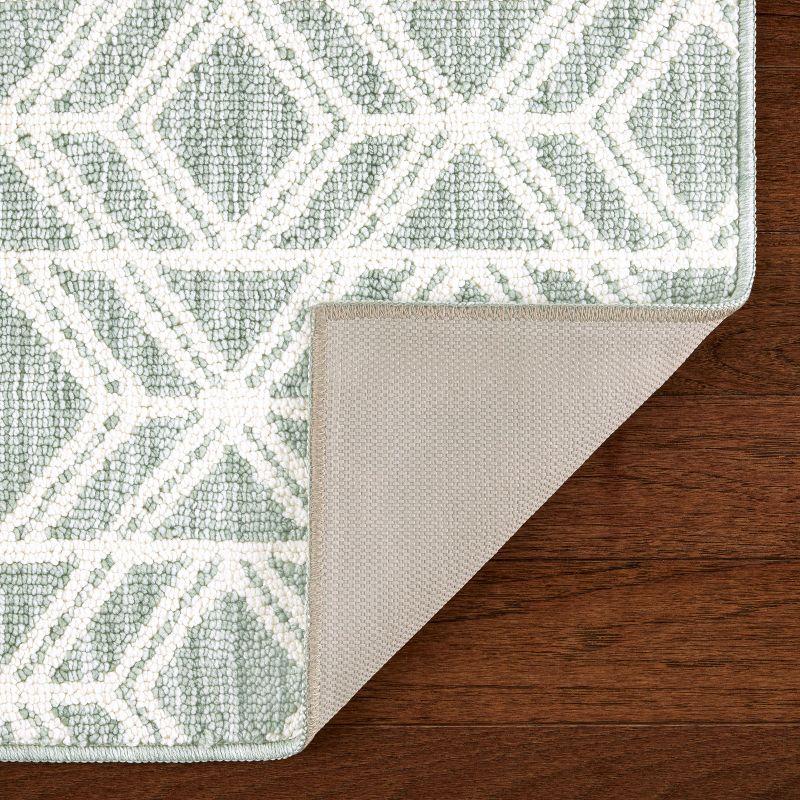 Town & Country Living TOWN & COUNTRY EVERYDAY Walker Modern Diamond Everwash Non-Slip Backing Kitchen Mat