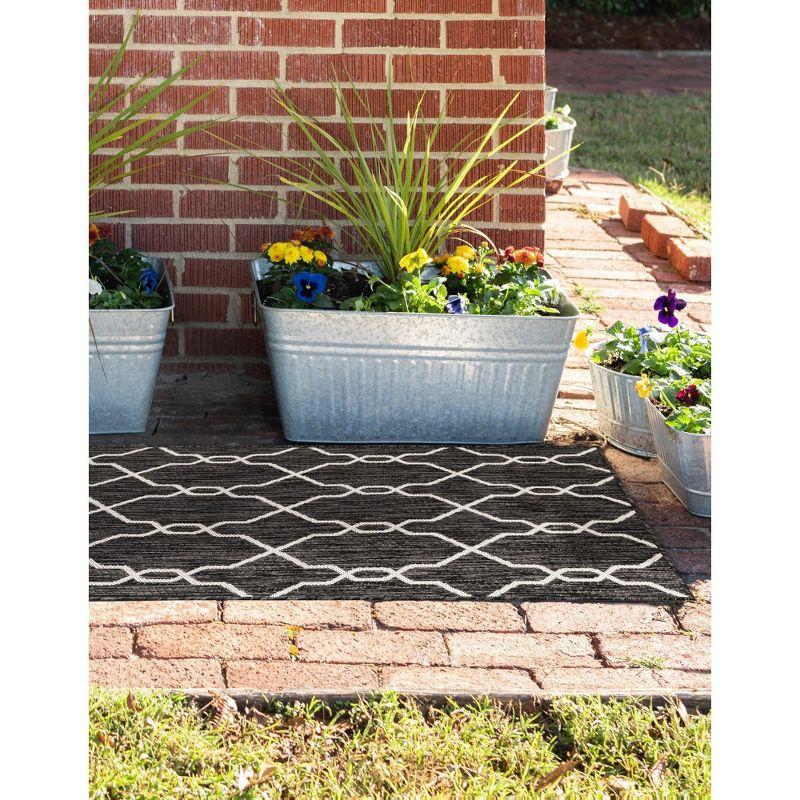 Unique Loom 2' 0 x 6' 1 Runner Indoor/Outdoor Trellis Charcoal Runner Rug