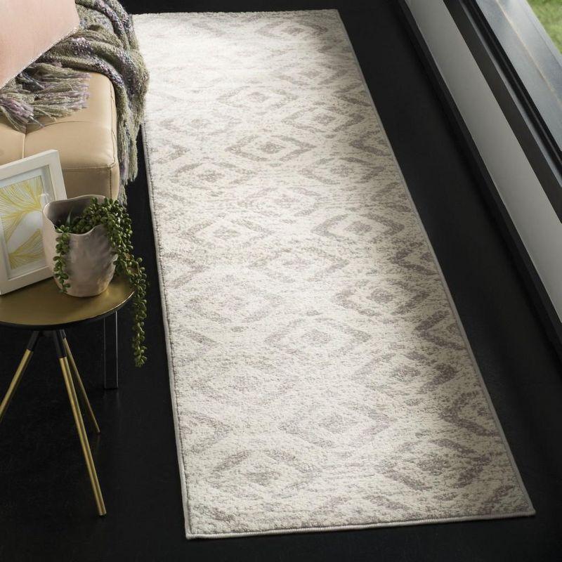 Skyler SKY190 Power Loomed Area Rug  - Safavieh