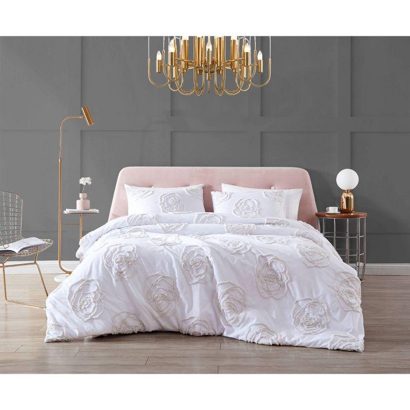 Betsey Johnson Betsey Johnson Rambling Rose Cotton Ivory Duvet Cover Set