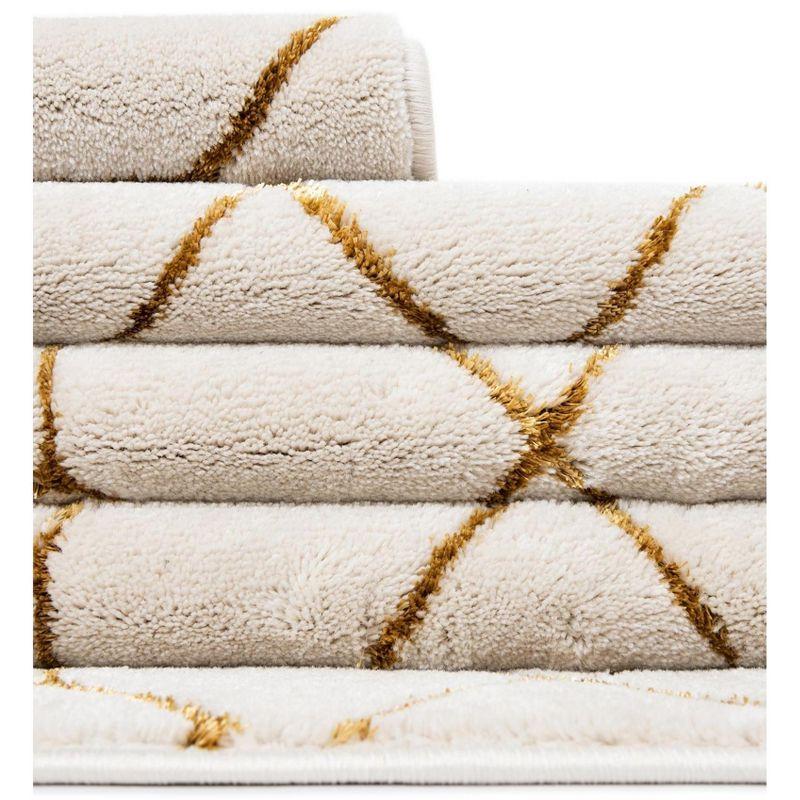 Marilyn Monroe Glam Collection Area Rug - Trellis (9'  x 12' Rectangle White Gold/Gold)