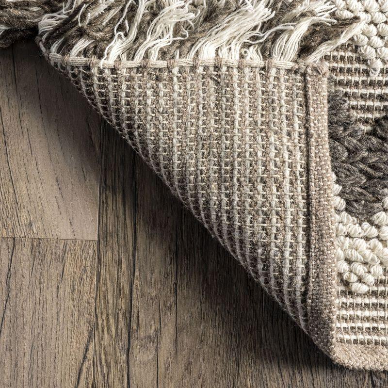 Nuloom Dylan Geometric 5x8 Wool Shag Indoor Area Rug for Living Room Bedroom Dining Room Nursery Kitchen, Beige/Ivory