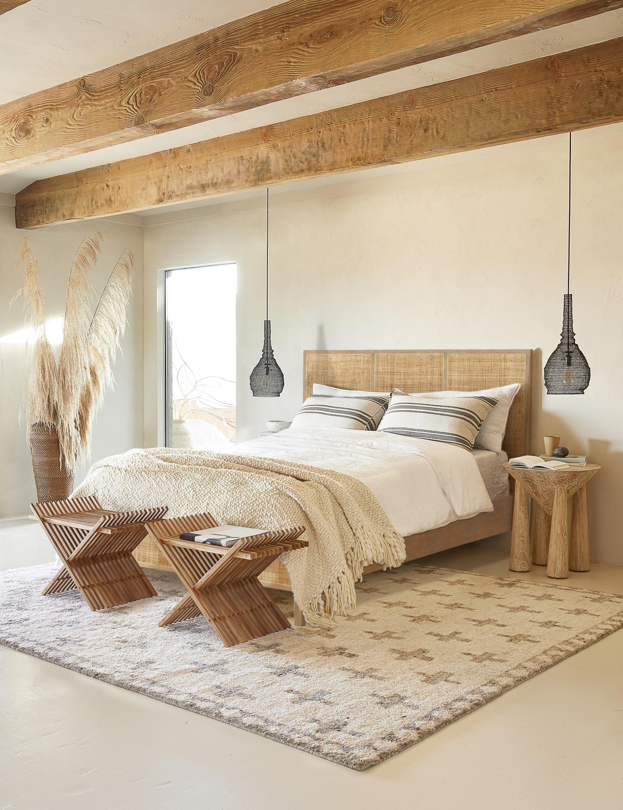 Hannah Platform Bed - Russet / Queen