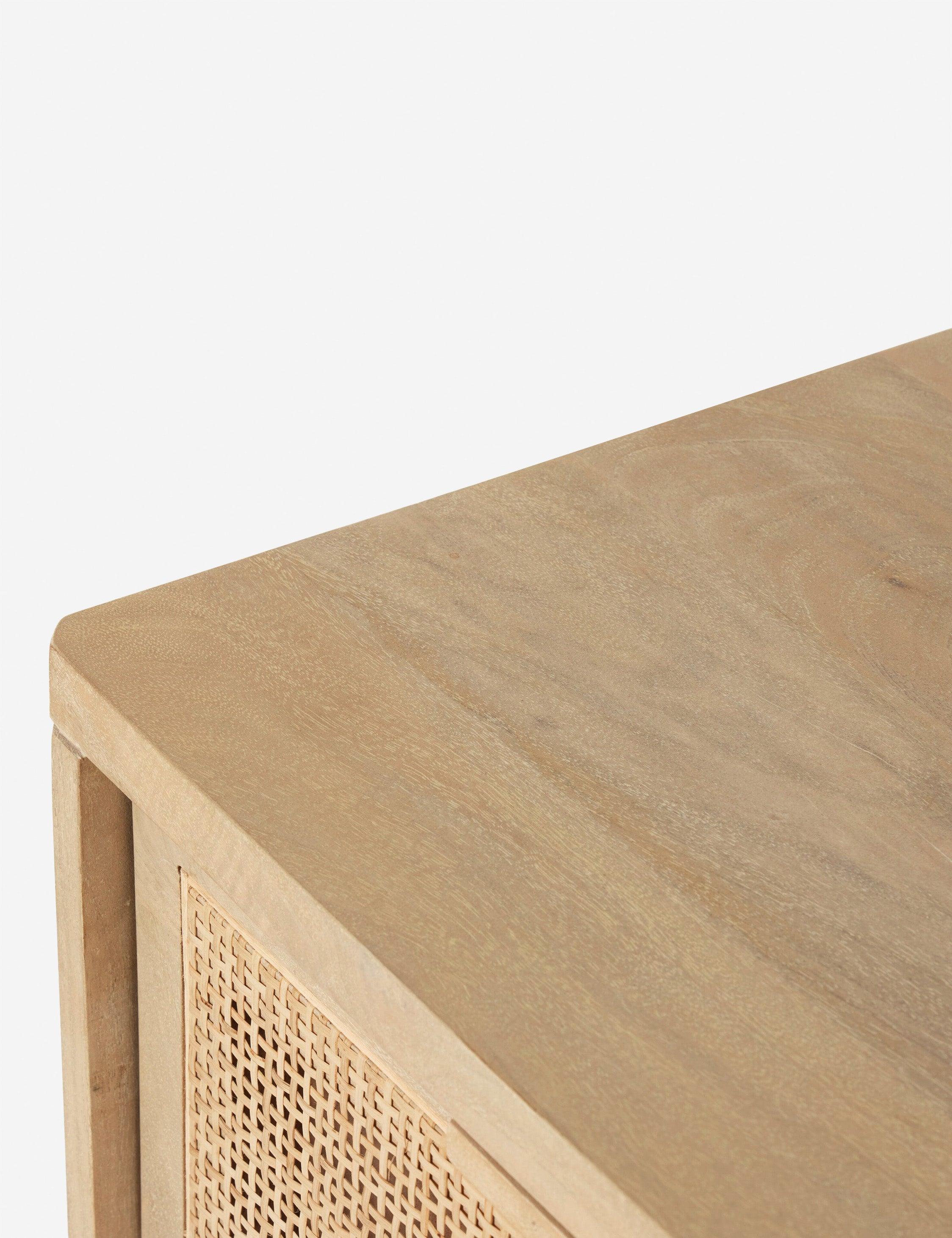 Hannah 9-Drawer Dresser - Natural