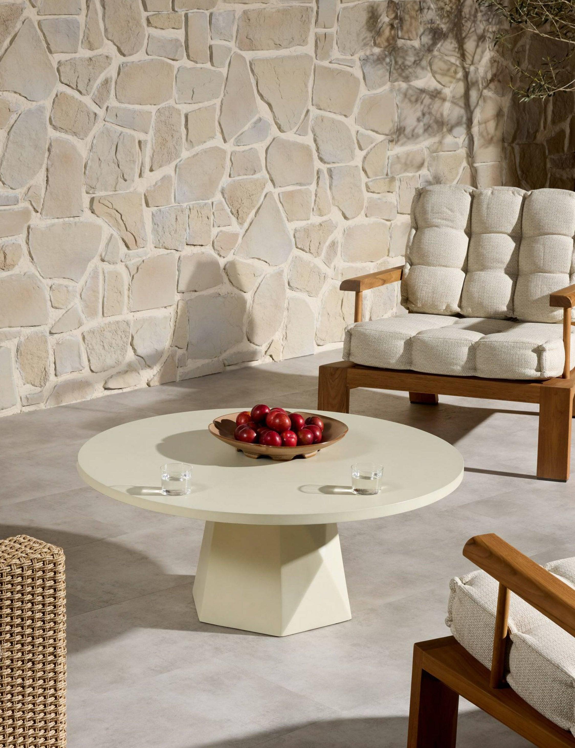 Schuller Indoor / Outdoor Round Coffee Table - White