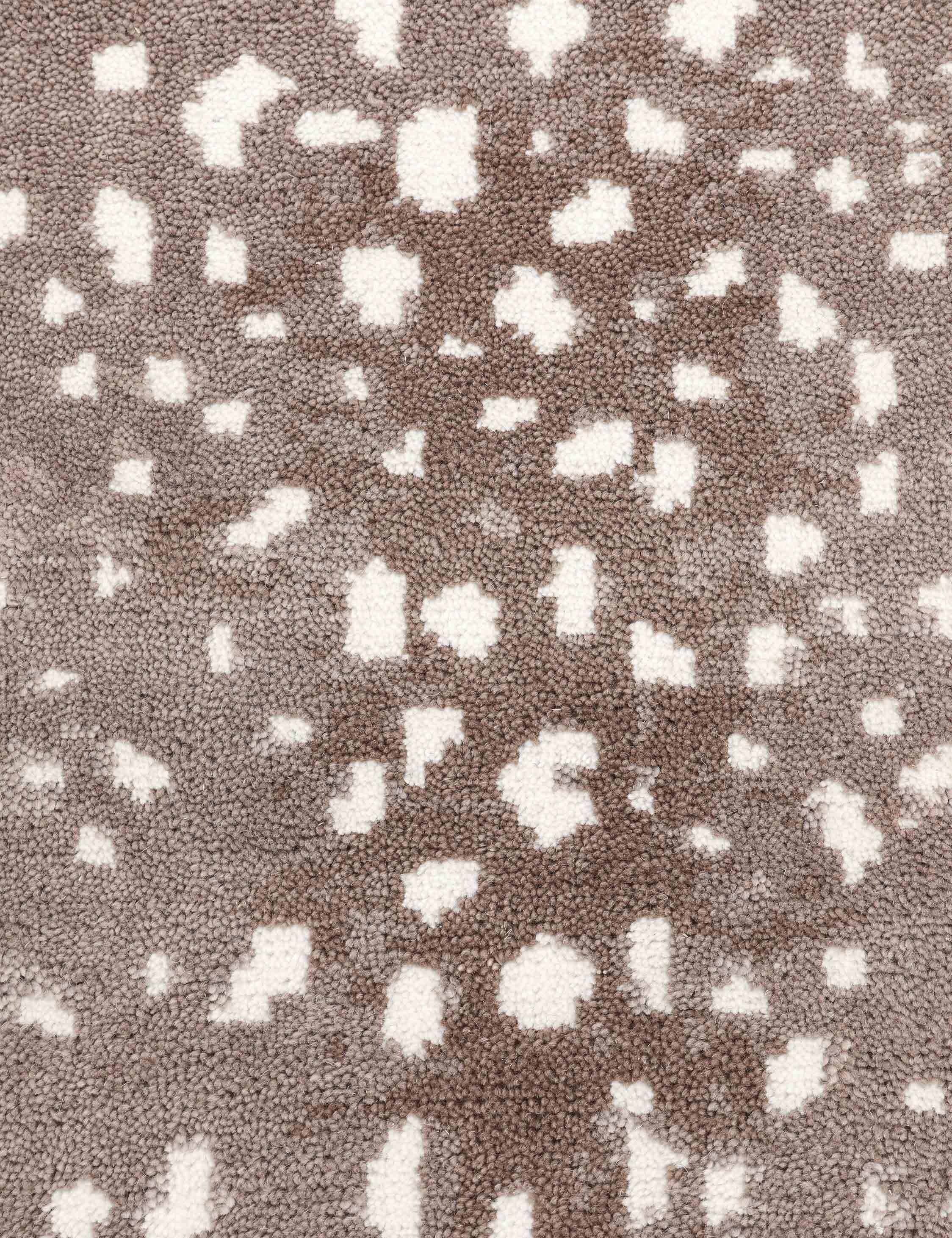 Esmarie Hand-Knotted Wool Rug - Sand / 10' x 14'