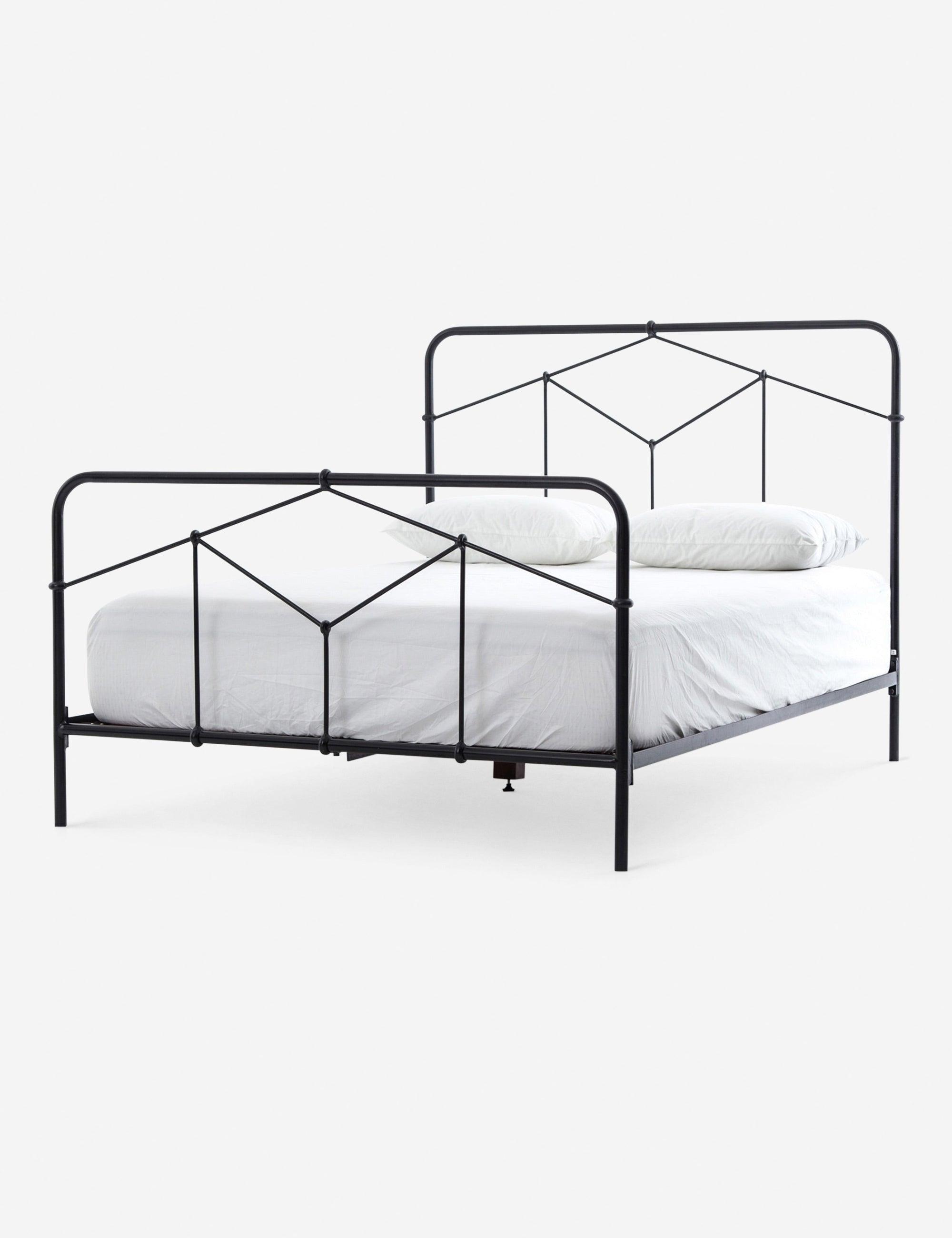 Maddie Bed - Black / King