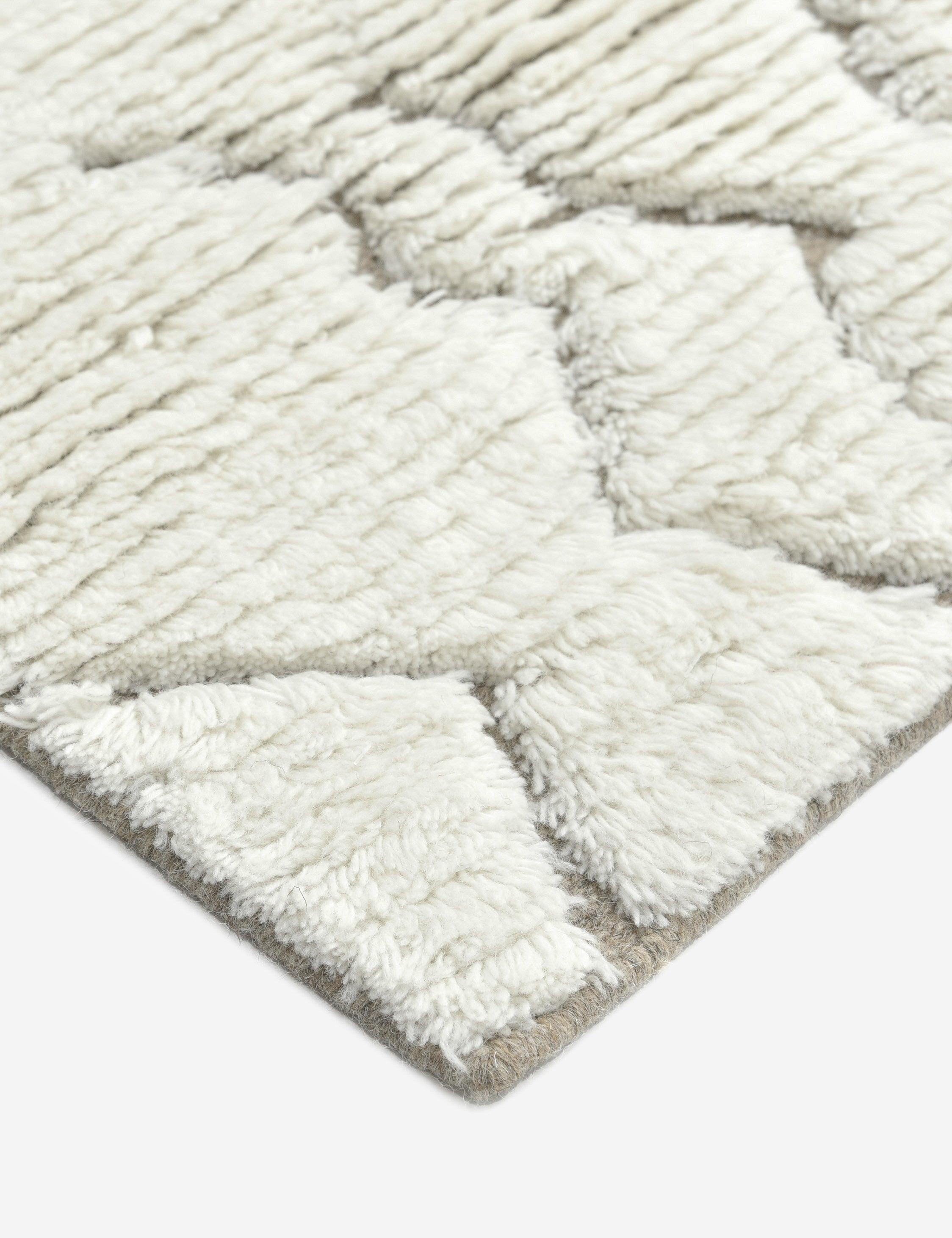 Cluny Hand-Knotted Wool Moroccan-Style Rug - Ivory / 5' x 8'