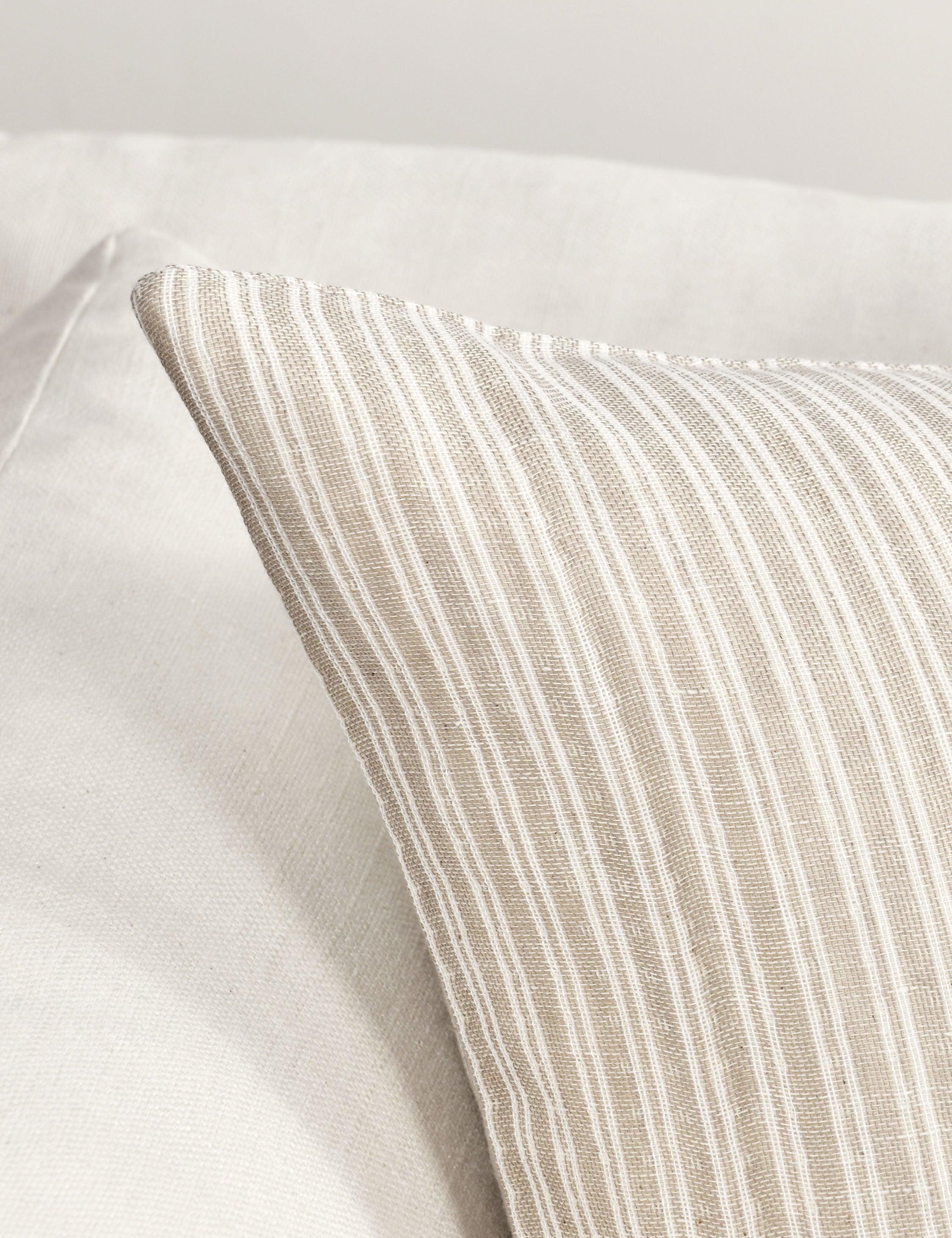 Nevya Pillow - Natural / Square