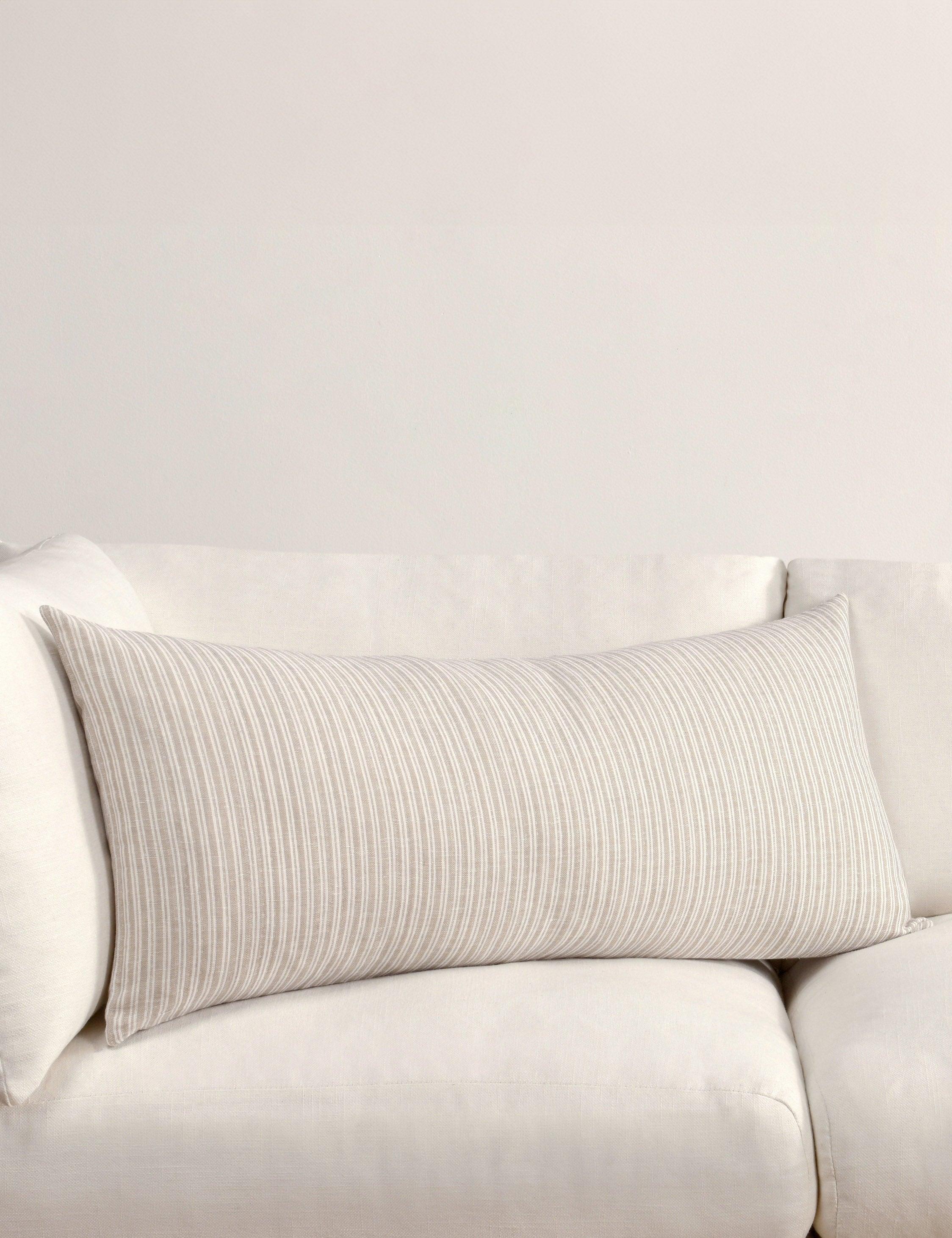 Nevya Pillow - Natural / Lumbar