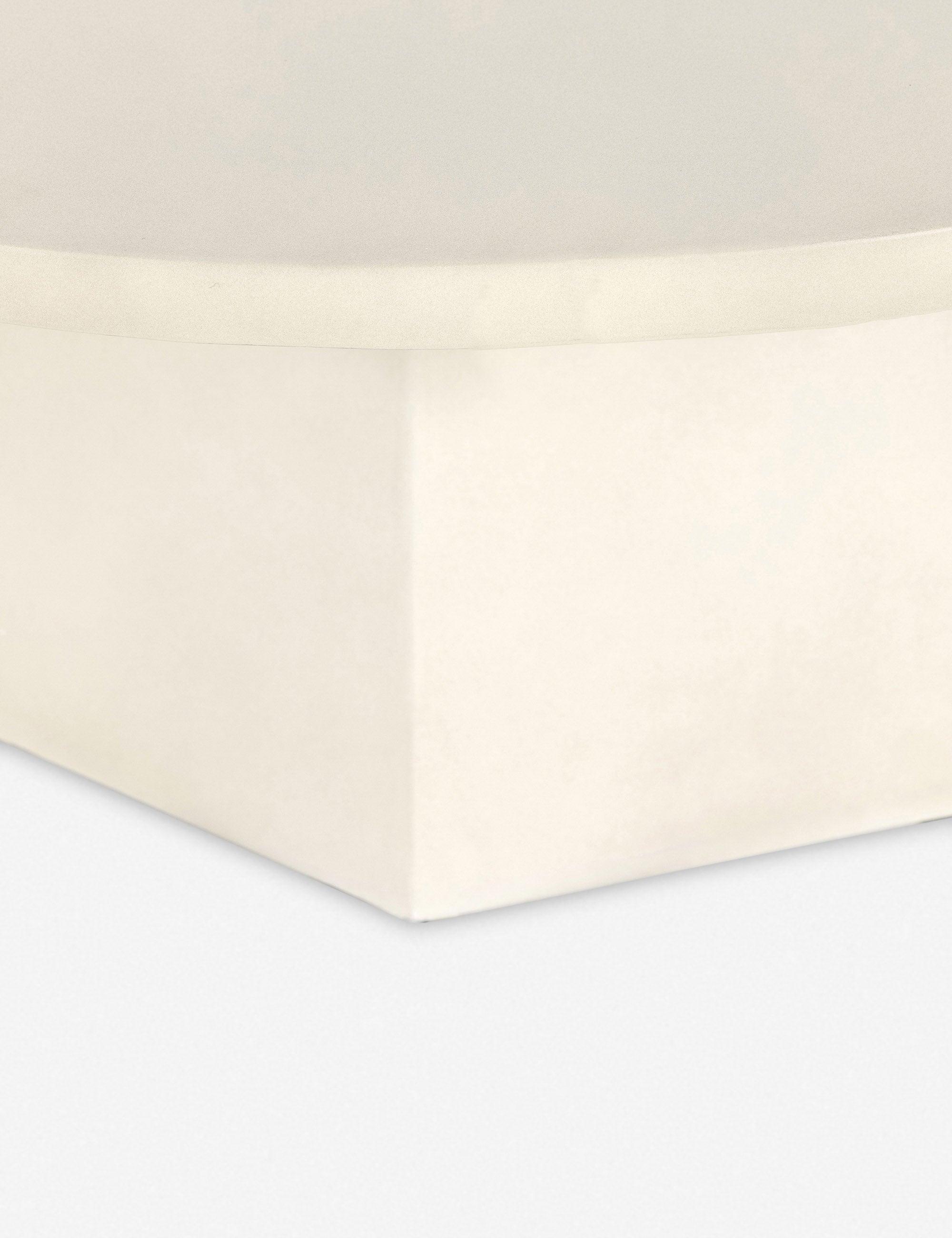 Schuller Indoor / Outdoor Round Coffee Table - White