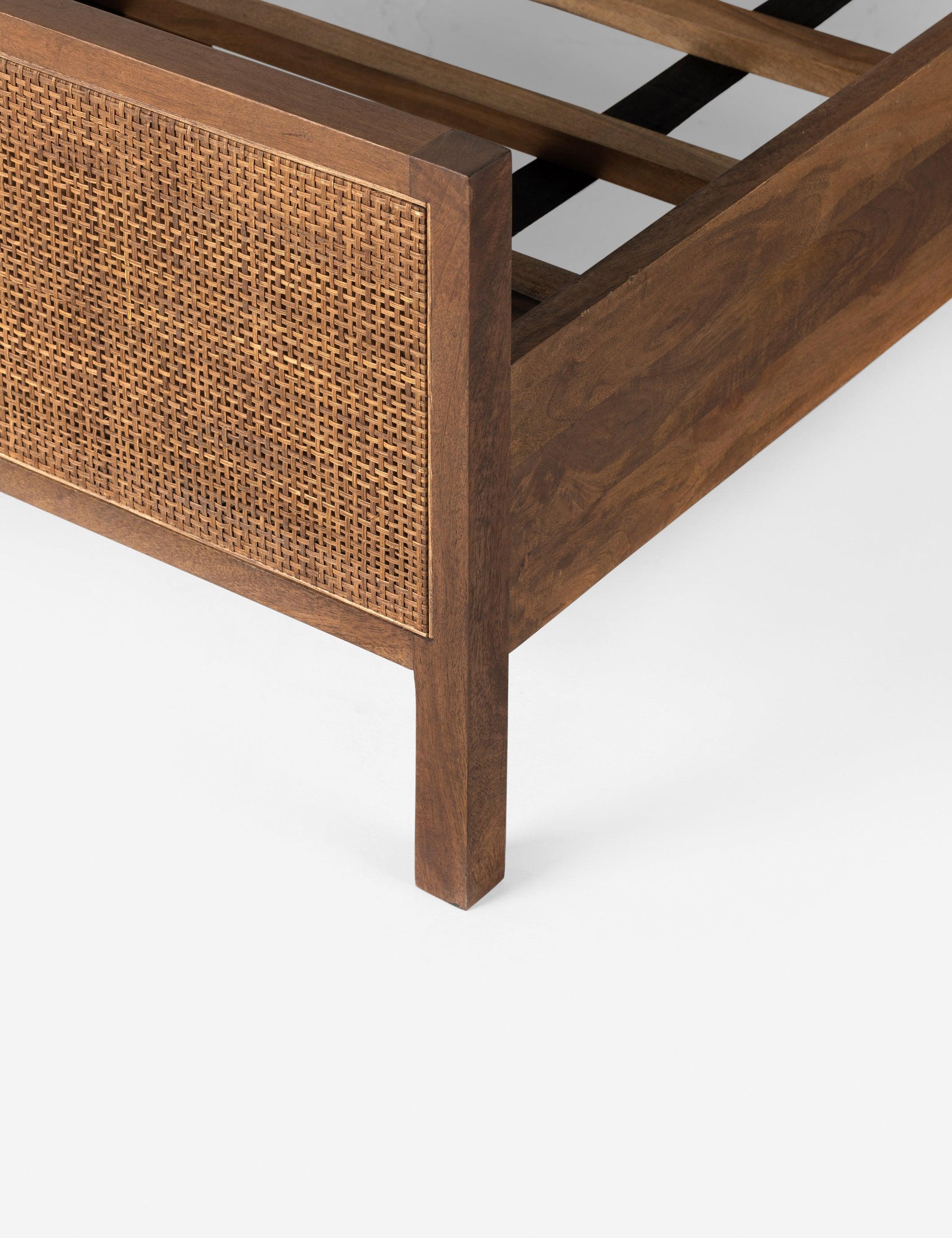 Hannah Platform Bed - Russet / Queen