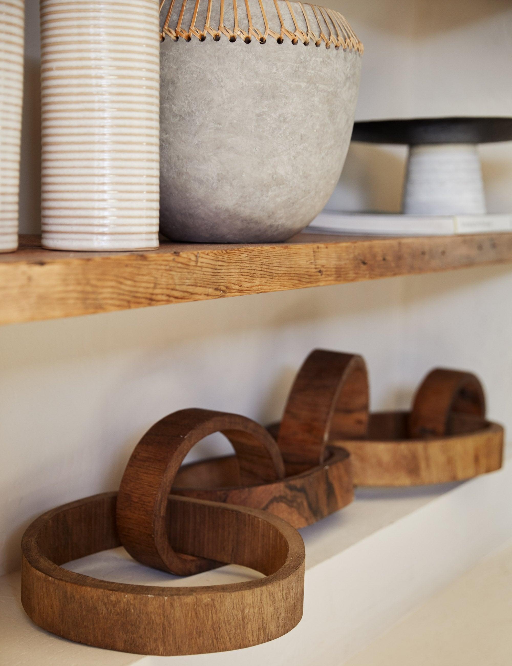 Wooden Links Centerpiece by Regina Andrew