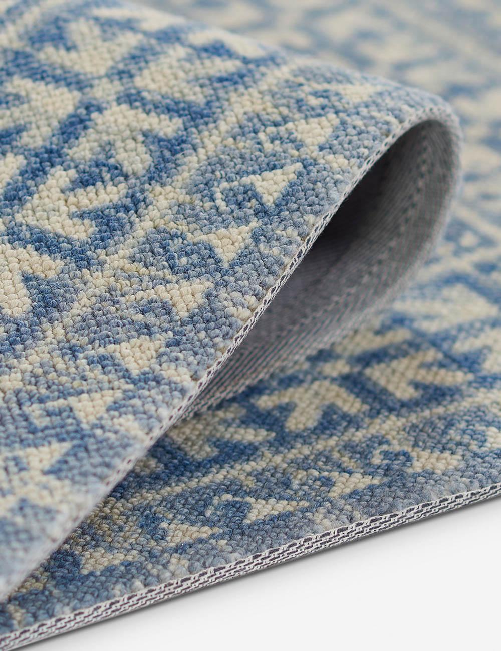 Omarian Rug - Blue / 2'3" x 7'6"