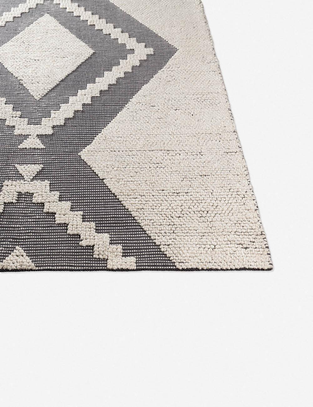 Jimena Indoor / Outdoor Rug - 2'6" x 8'